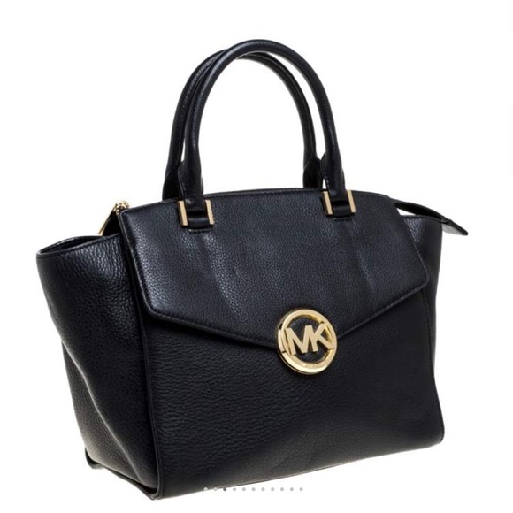 Michael Kors Handbags - Michael Kors Black pebble Leather Hudson Satchel shoulder with strap crossbody